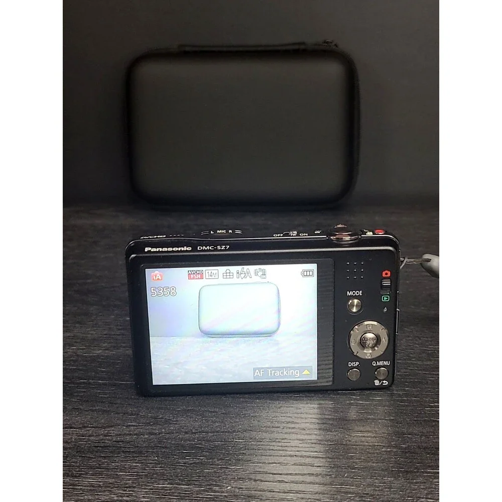 Panasonic LUMIX DMC-SZ7 Compact Digital Camera 14.1MP - Refurbished [VG]